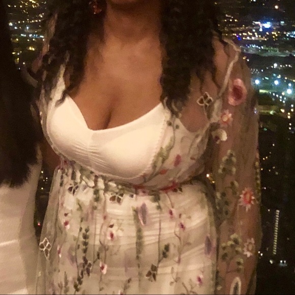 Embroidered flower sheer Maxi Dress (off white) - Picture 6 of 11